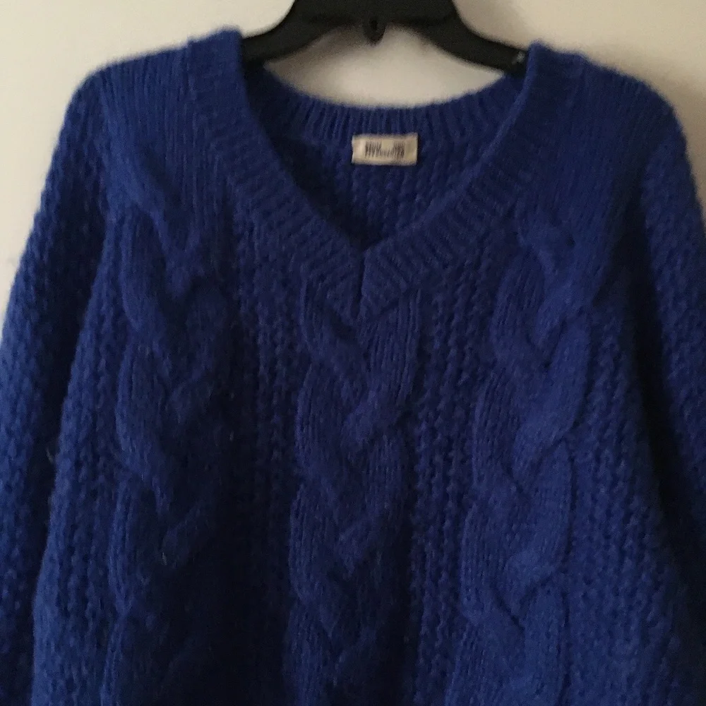 BAUM UND PFERDGARTEN Blue Cable Knit Mohair Blend V Sweater L - Picture 4 of 7